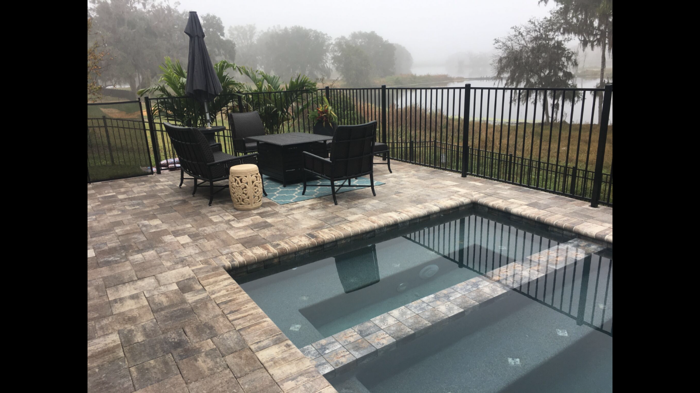 AEB972E3 4C44 4D98 99D3 494076AC6747